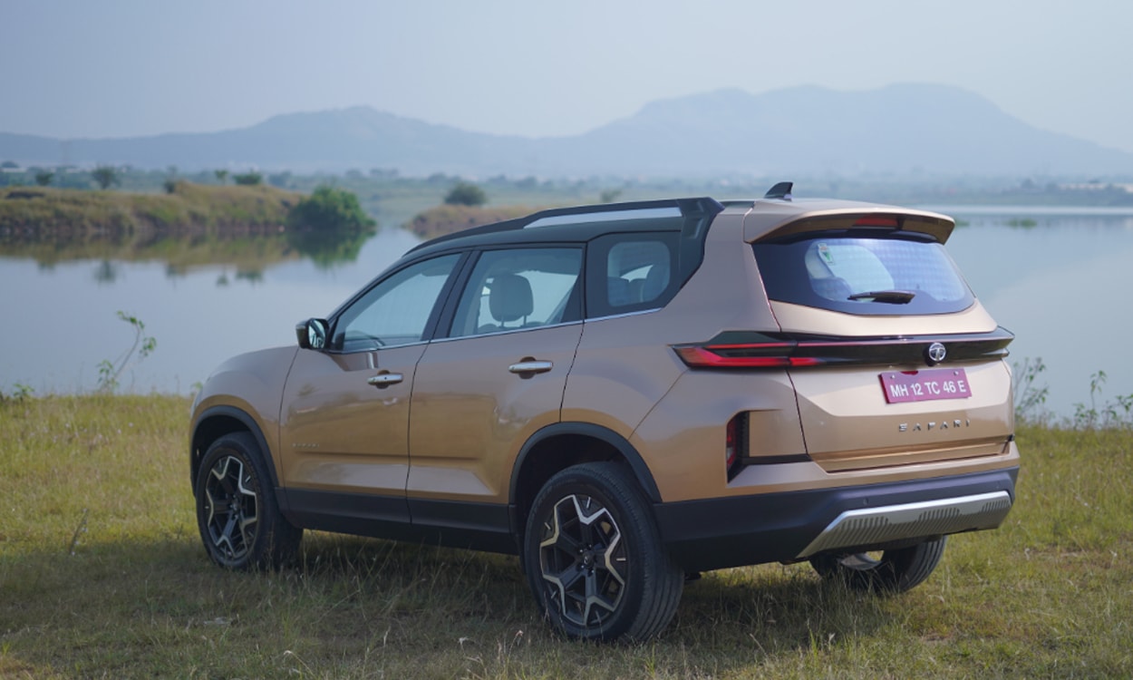 Tata Safari Quartar Galss Tata Safari Quartar Galss