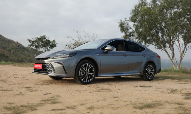 Toyota Camry Left Sideview Toyota Camry Left Sideview