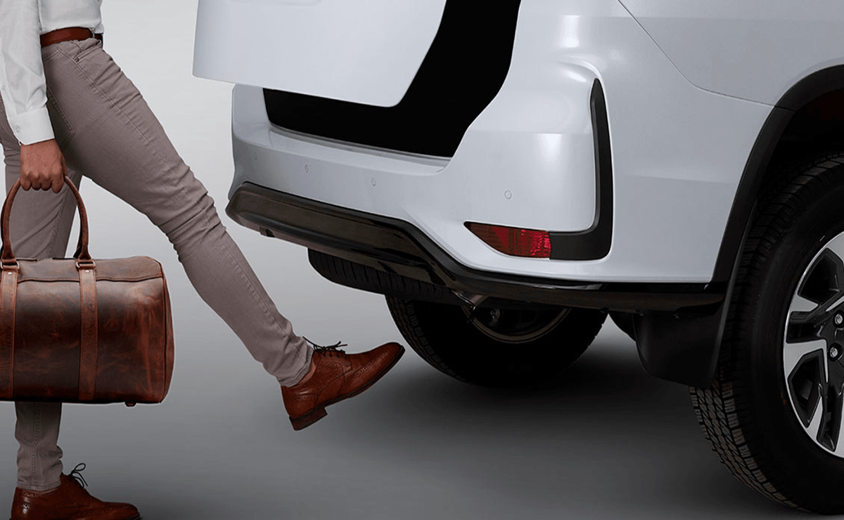 2021 Toyota Fortuner Legender Kick Sensor For Power Back Door 2021 Toyota Fortuner Legender Kick Sensor For Power Back Door