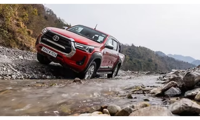 Toyota Hilux Front Three Quarter Toyota Hilux Front Three Quarter