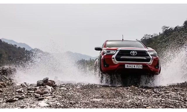 Toyota Hilux Front View Toyota Hilux Front View