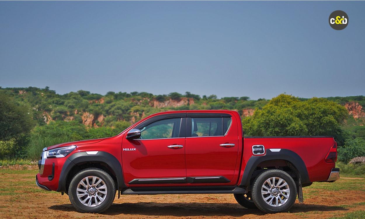 Toyota Hilux Sideview Toyota Hilux Sideview