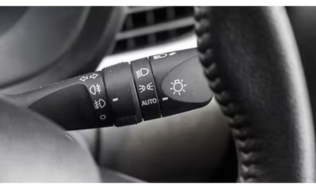 Toyota Hilux Headlight Stalk Toyota Hilux Headlight Stalk