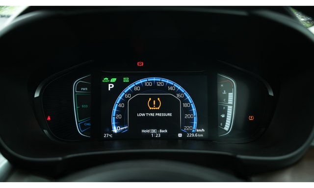 Toyata Urban Cruiser Hyryder Speedometer Toyata Urban Cruiser Hyryder Speedometer