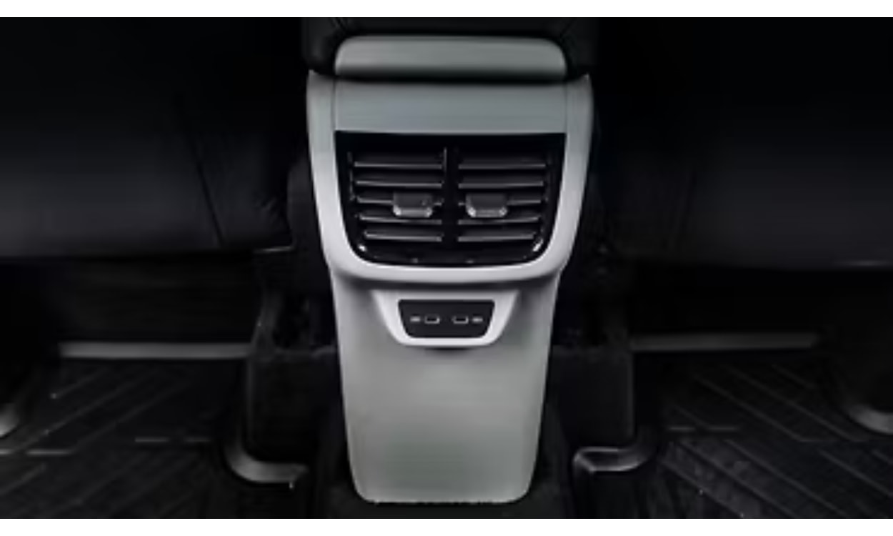 Volkswagen Taigun Interior Rear Row Charging Point Volkswagen Taigun Interior Rear Row Charging Point