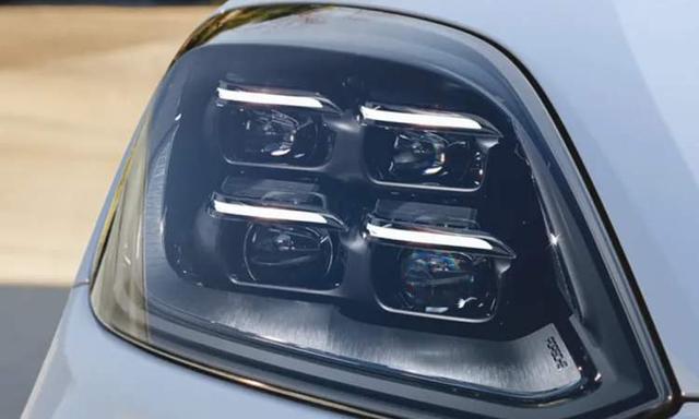Porsche Cayenne Headlight