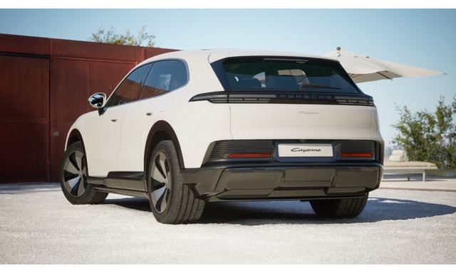 Cayenne Electric Back View Image Cayenne Electric Back View Image