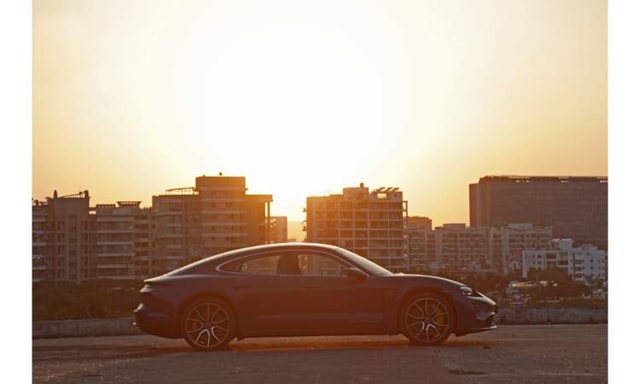 Porsche Taycan Tursimo Rideview 3 Porsche Taycan Tursimo Rideview 3