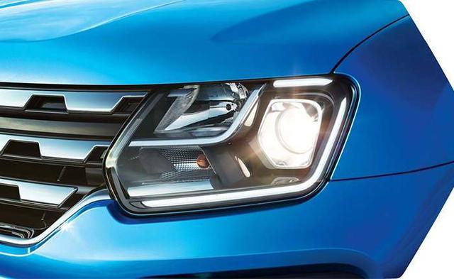 Renault Duster Facelift Headlight