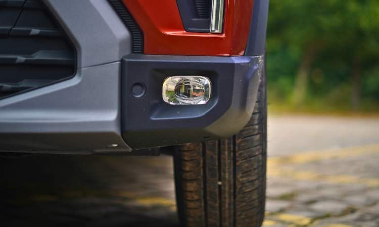 2025 Renault Triber Fog 2025 Renault Triber Fog images