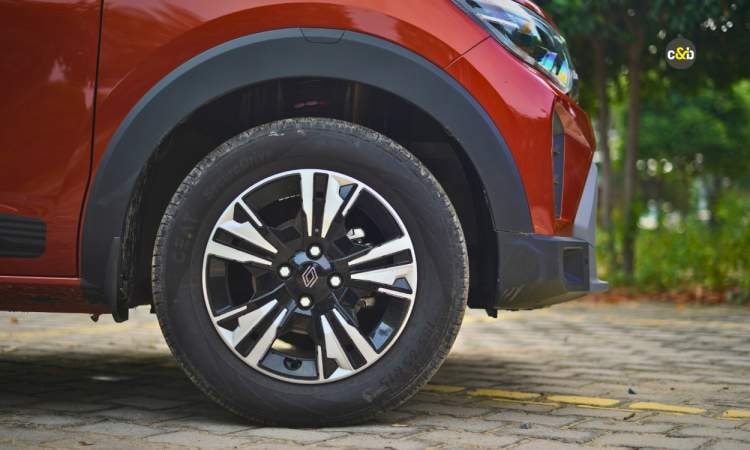 2025 Renault Triber Wheel 2025 Renault Triber Wheel images