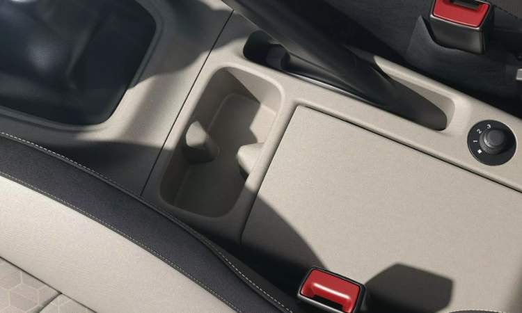 2025 Renault Triber Holders 2025 Renault Triber Holders images