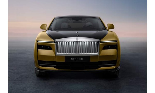 Rolls Royce Spectre Front View Rolls Royce Spectre Front View