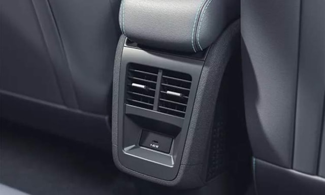 Tata Curvv Ev Front And Rear Fast Charge C Type 45w 2 Tata Curvv Ev Front And Rear Fast Charge C Type 45w 2