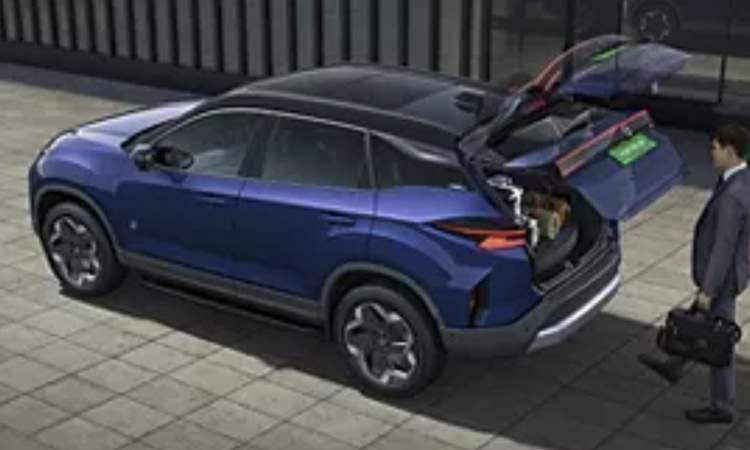 Tata Harrier EV Power Tailgate Gesture Tata Harrier EV Power Tailgate Gesture
