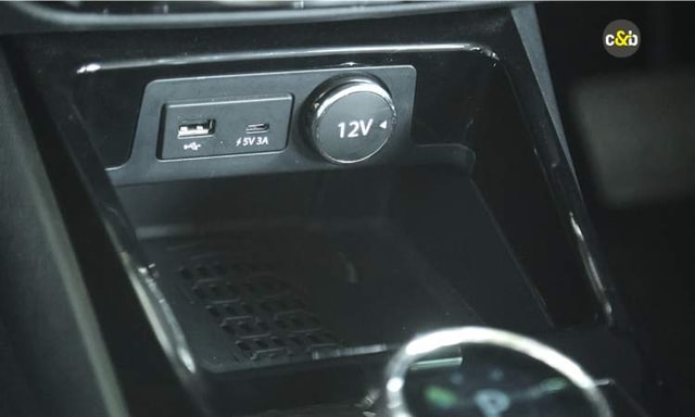 Tata Punch Ev Wireless Charger Tata Punch Ev Wireless Charger