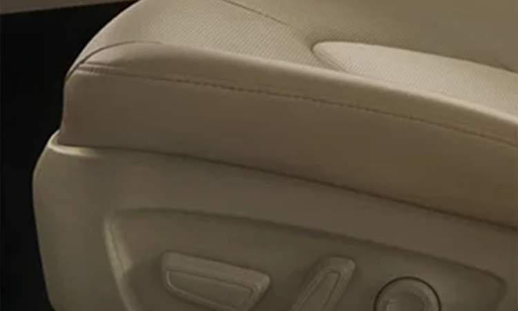 10-way power adjut Diver and Passenger seats with lumbar support (Driver seat with memory) 10-way power adjut Diver and Passenger seats with lumbar support (Driver seat with memory)