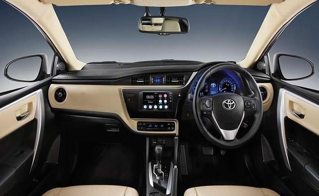 Toyota Corolla Altis Dashboard