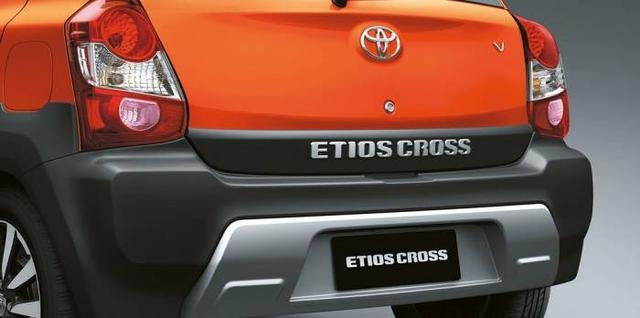 Toyota Etios Cross Dynamic Rear Garnish