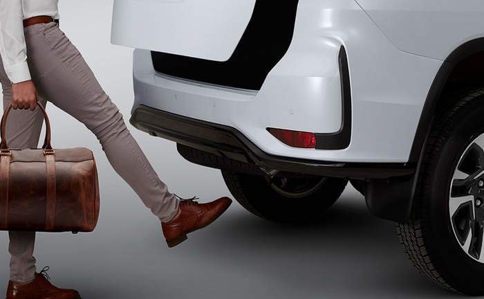 2021 Toyota Fortuner Legender Kick Sensor For Power Back Door 2021 Toyota Fortuner Legender Kick Sensor For Power Back Door