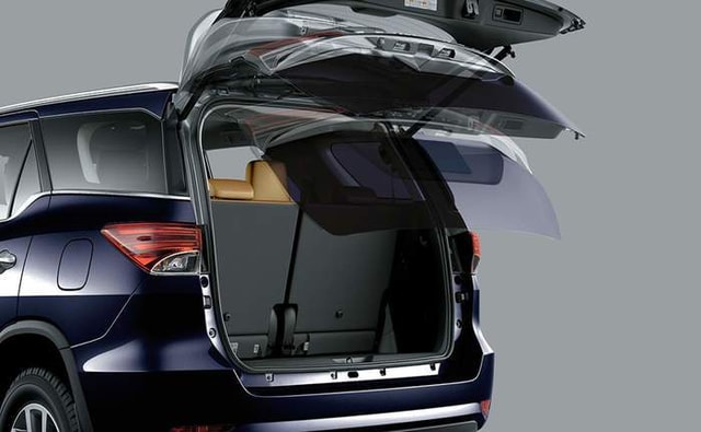 2021 Toyota Fortuner Tailgate 2021 Toyota Fortuner Tailgate