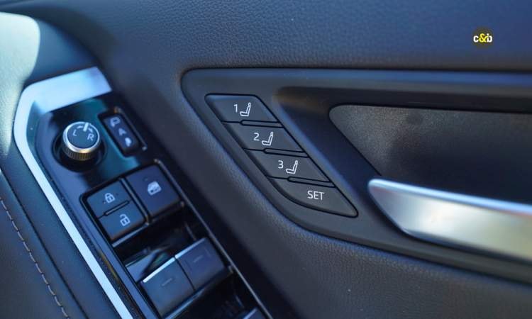 2025 Toyota Land Cruiser 300 Gr Sport Memory Seat Function 2025 Toyota Land Cruiser 300 Gr Sport Memory Seat Function