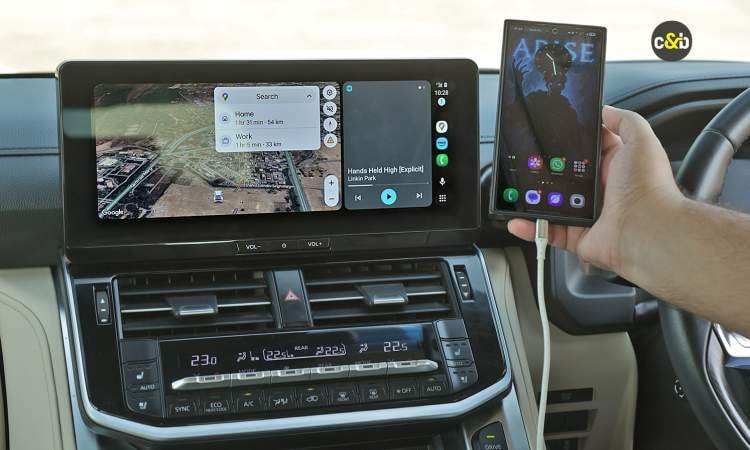 Land Cruiser 300 Display Land Cruiser 300 Display images