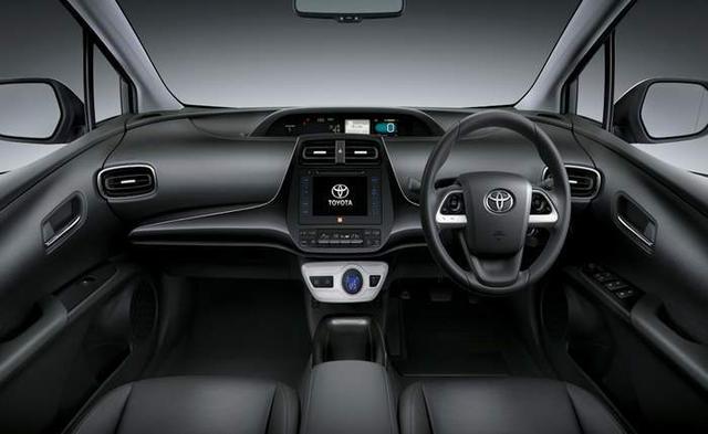 Toyota Prius Fourth Generation Dashboard