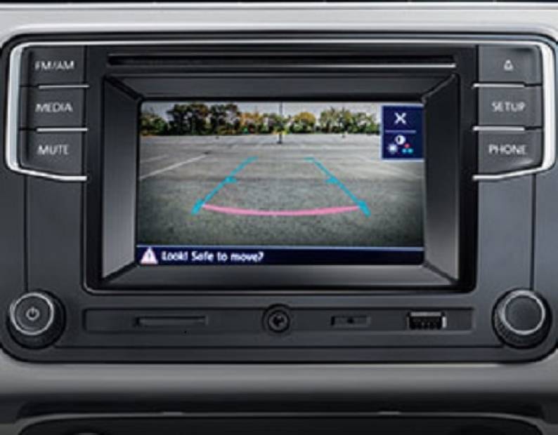 First-in-segment Reverse Parking Camera First-in-segment Reverse Parking Camera