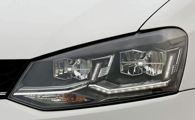 Volkswagen Vento Tsi Headlight