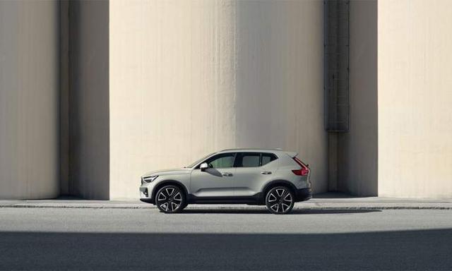 Volvo Xc40 Sideview