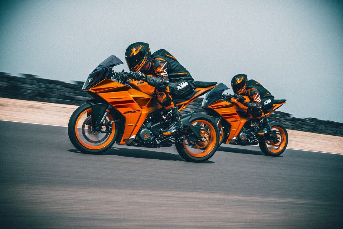 KTM India Reveals New Colours For RC And Adventure Motorcycle Range KTM India Reveals New Colours For RC And Adventure Motorcycle Range