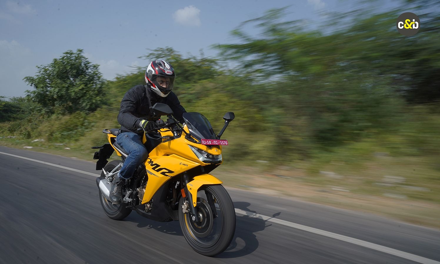 Hero Karizma XMR Gets Over 13,500 Bookings; Deliveries To Begin This Month Hero Karizma XMR Gets Over 13,500 Bookings; Deliveries To Begin This Month