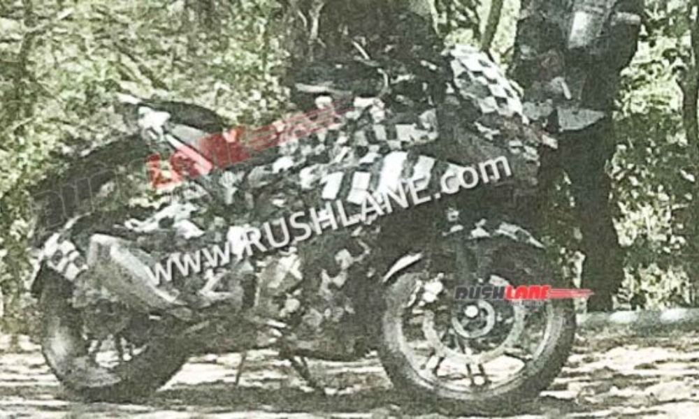 Spy Shots Captured of Upcoming Hero Karizma XMR 210  Spy Shots Captured of Upcoming Hero Karizma XMR 210