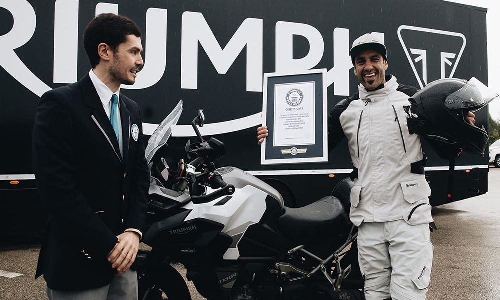 Iván Cervantes Claims Guinness World Record On Triumph Tiger 1200 GT Explorer Iván Cervantes Claims Guinness World Record On Triumph Tiger 1200 GT Explorer