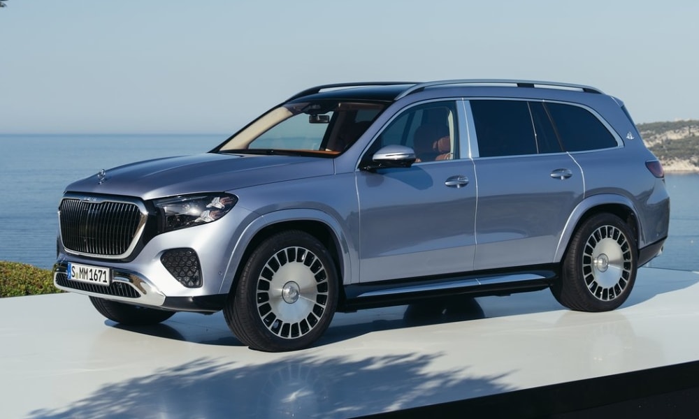 Mercedes-Maybach GLS Facelift Revealed With Updated Tech, More Powerful V8 Mercedes-Maybach GLS Facelift Revealed With Updated Tech, More Powerful V8