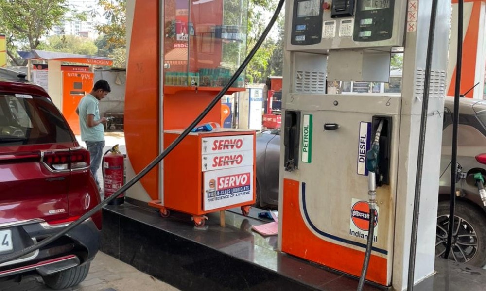 Premium Petrol Gets Costlier By Rs. 2 Per Litre, Regular Petrol Price Unchanged Premium Petrol Gets Costlier By Rs. 2 Per Litre, Regular Petrol Price Unchanged