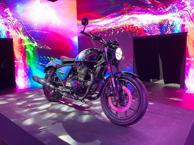 Royal Enfield took the wraps off the Shotgun 650, the newest motorcycle from its 650 cc platform at the 2023 Royal Enfield Motoverse in Goa.
