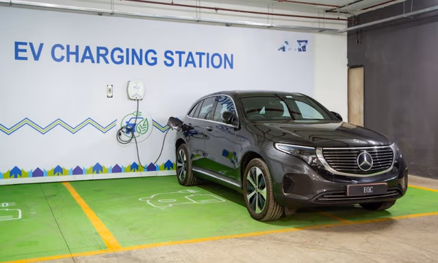 EV Charging Infrastructure in India (2026): City-Wise Availability, Fast Chargers, and Real-World Challenges EV Charging Infrastructure in India (2026): City-Wise Availability, Fast Chargers, and Real-World Challenges