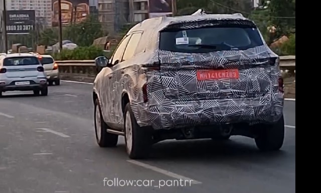 Tata Safari EV Spied Testing; Debut Likely In 2026 Tata Safari EV Spied Testing; Debut Likely In 2026
