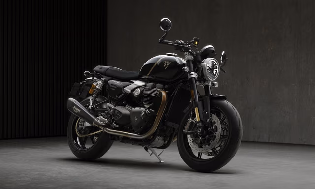 Triumph Speed Twin 1200 TFC Launched in India at Rs 21 Lakh; Limited To 750 Units Worldwide Triumph Speed Twin 1200 TFC Launched in India at Rs 21 Lakh; Limited To 750 Units Worldwide