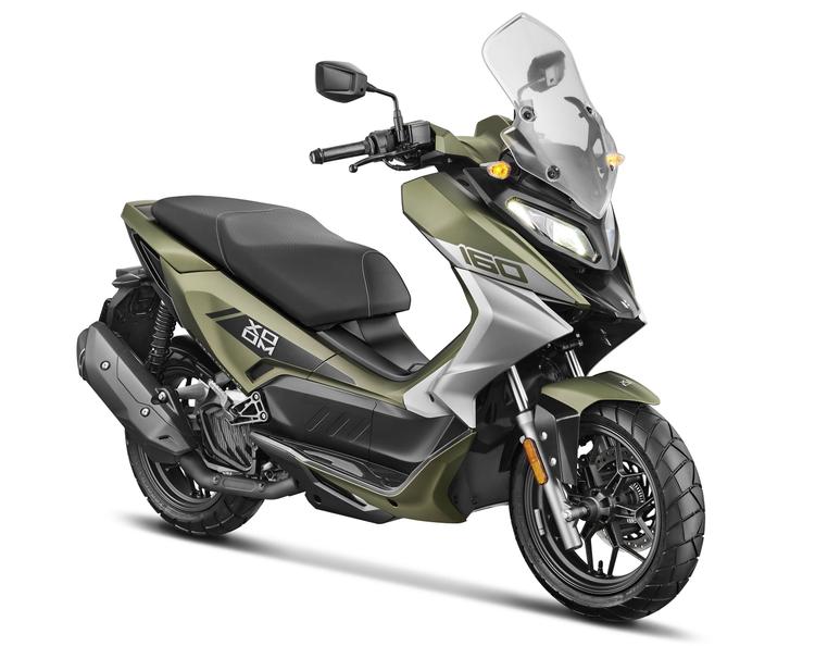 Hero MotoCorp enters the maxi-scooter segment, with the new Xoom 160.