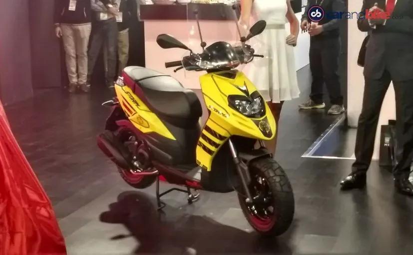 Piaggio India is all set to launch the Aprilia Storm 125 on 30th May, 2019. The Aprilia Storm 125 was first showcased at the 2018 Auto Expo and is a more affordable version of the regular Aprilia SR 125.