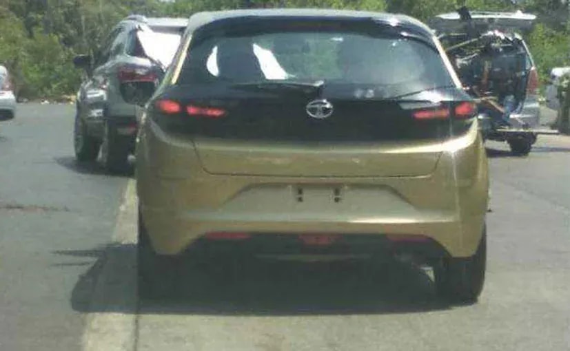 Tata Altroz Spotted Without Any Camouflage Tata Altroz Spotted Without Any Camouflage