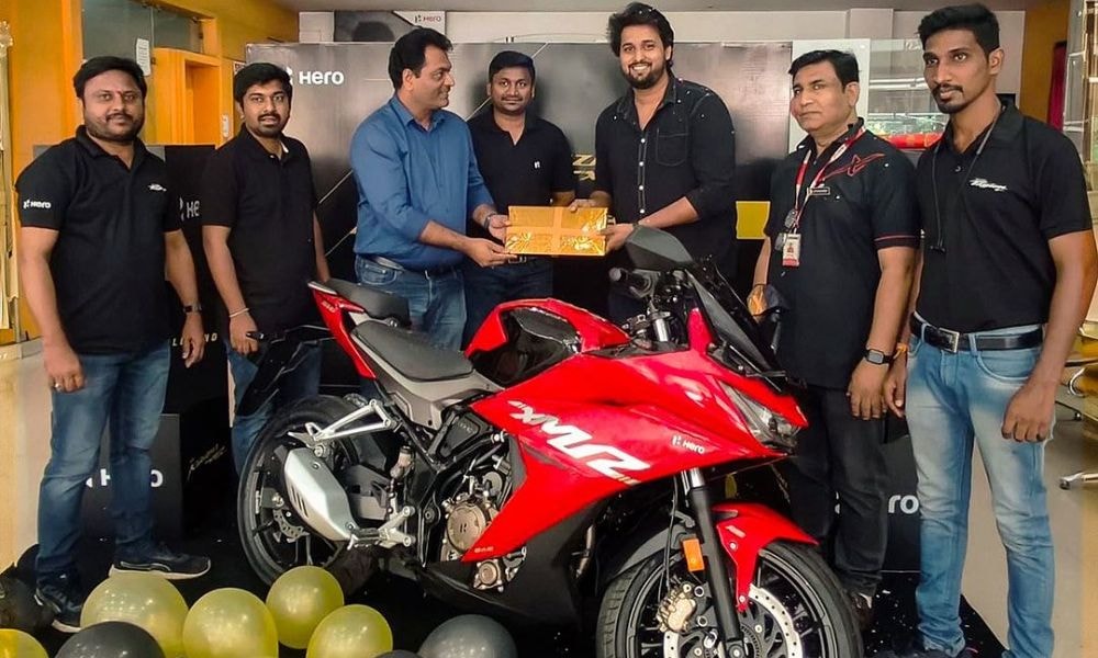 Two-Wheeler Sales Up By 34.6% In February 2024: SIAM Two-Wheeler Sales Up By 34.6% In February 2024: SIAM