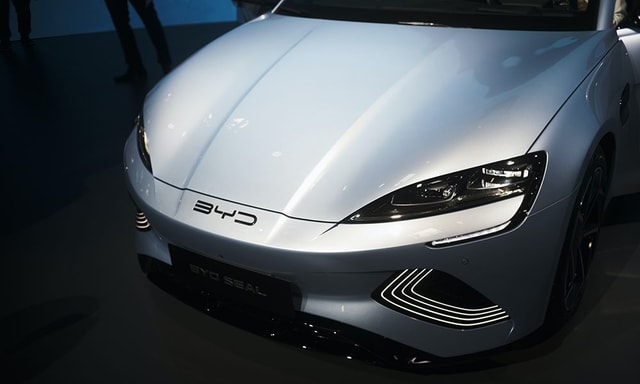 BYD Close To Overtaking Tesla As Top Electric Car Manufacturer; Sells 4,31,603 Units in Q3 2023 BYD Close To Overtaking Tesla As Top Electric Car Manufacturer; Sells 4,31,603 Units in Q3 2023