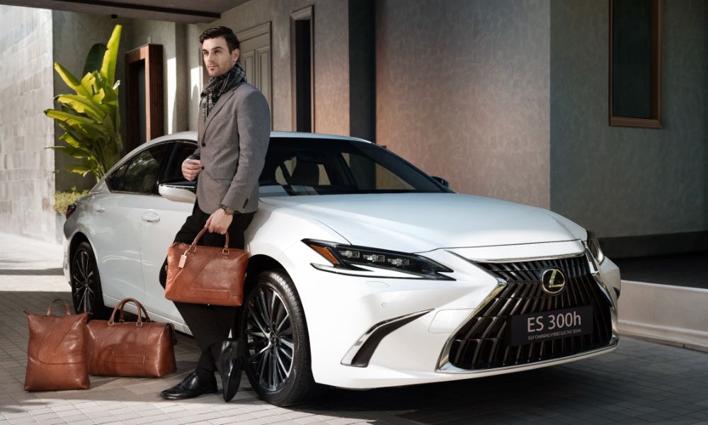 Lexus Introduces Limited-Edition ES Crafted Collection Ahead Of Festive Season; Priced at Rs 64.64 Lakh Lexus Introduces Limited-Edition ES Crafted Collection Ahead Of Festive Season; Priced at Rs 64.64 Lakh