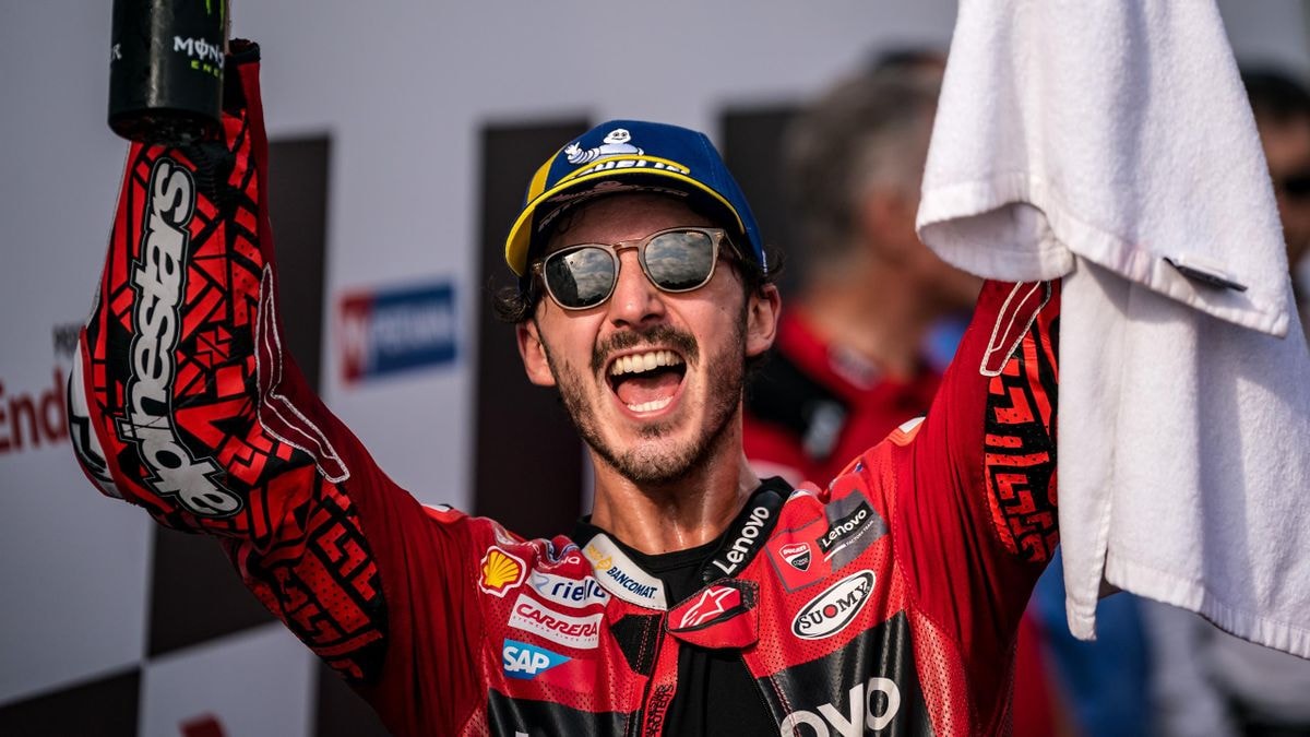 Bagnaia Charges To Sensational Indonesian Grand Prix Win From 13th And Reclaims Championship Lead As Martin Crashes Bagnaia Charges To Sensational Indonesian Grand Prix Win From 13th And Reclaims Championship Lead As Martin Crashes