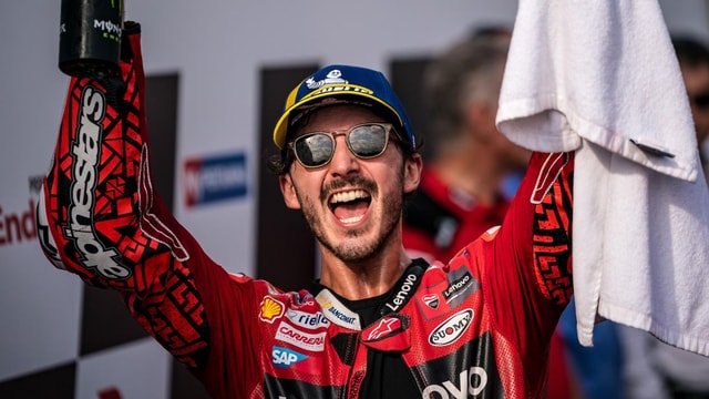 Bagnaia Charges To Sensational Indonesian Grand Prix Win From 13th And Reclaims Championship Lead As Martin Crashes Bagnaia Charges To Sensational Indonesian Grand Prix Win From 13th And Reclaims Championship Lead As Martin Crashes