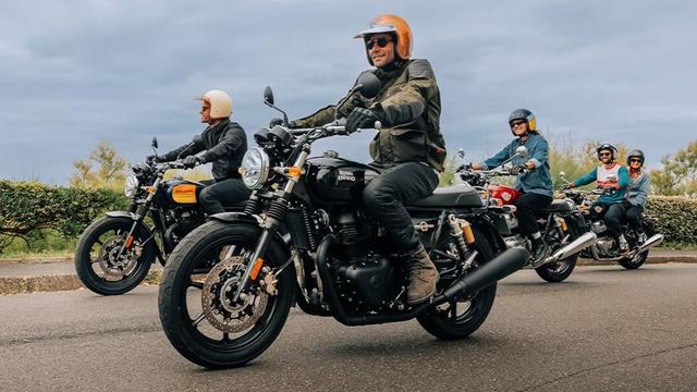 Here’s a look at the top 10 modern classic bikes which offer the best of both worlds – timeless design and modern engineering.